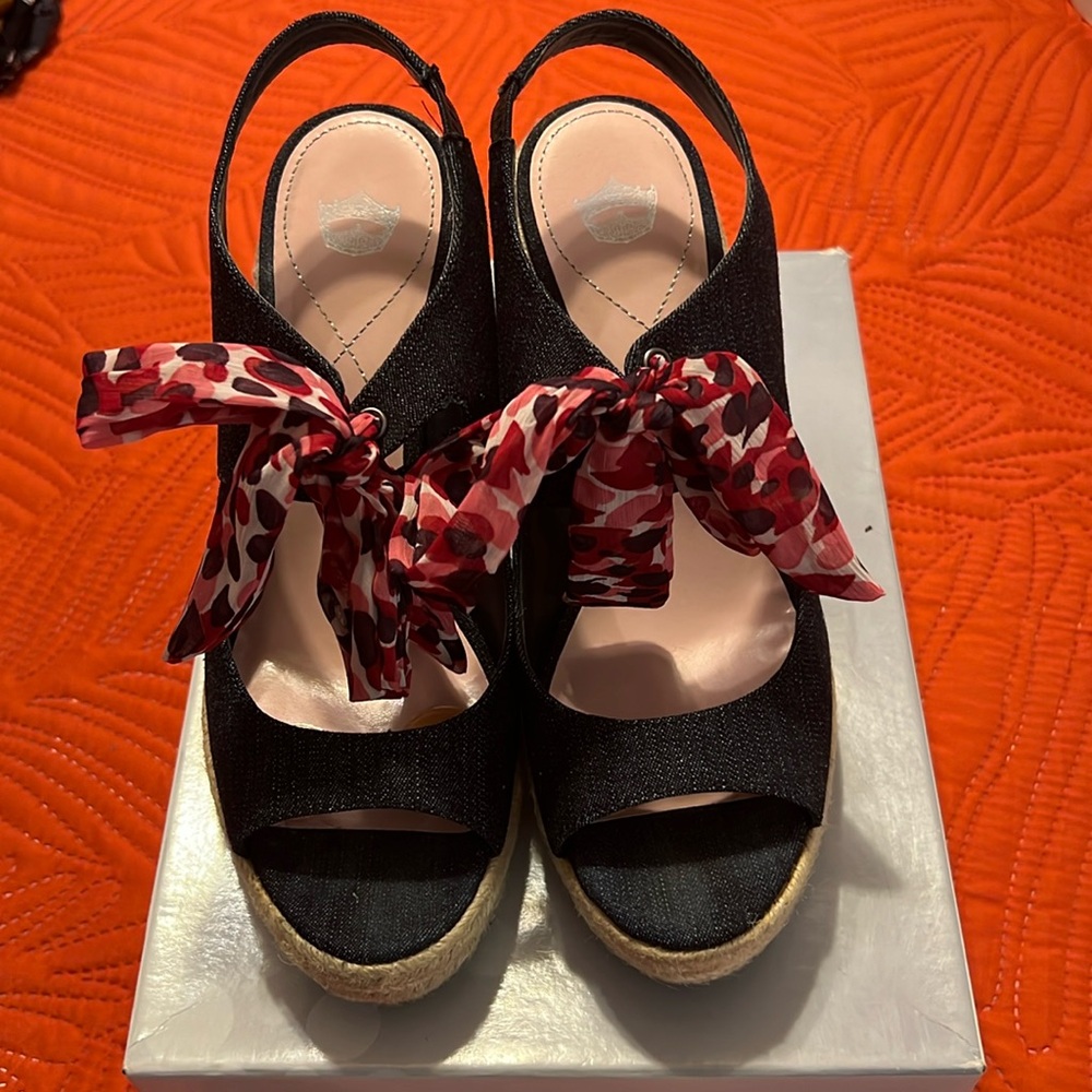 Wedge sandals